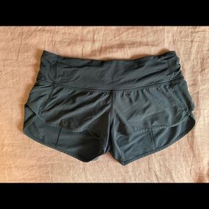 Lululemon Hottie Hot shorts